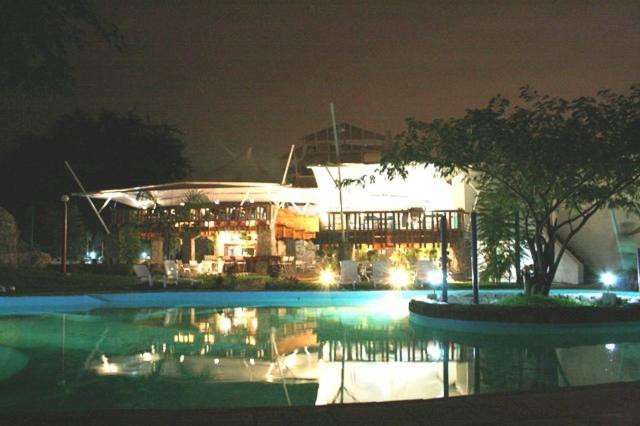 Hôtel Montroi à Colima Extérieur photo